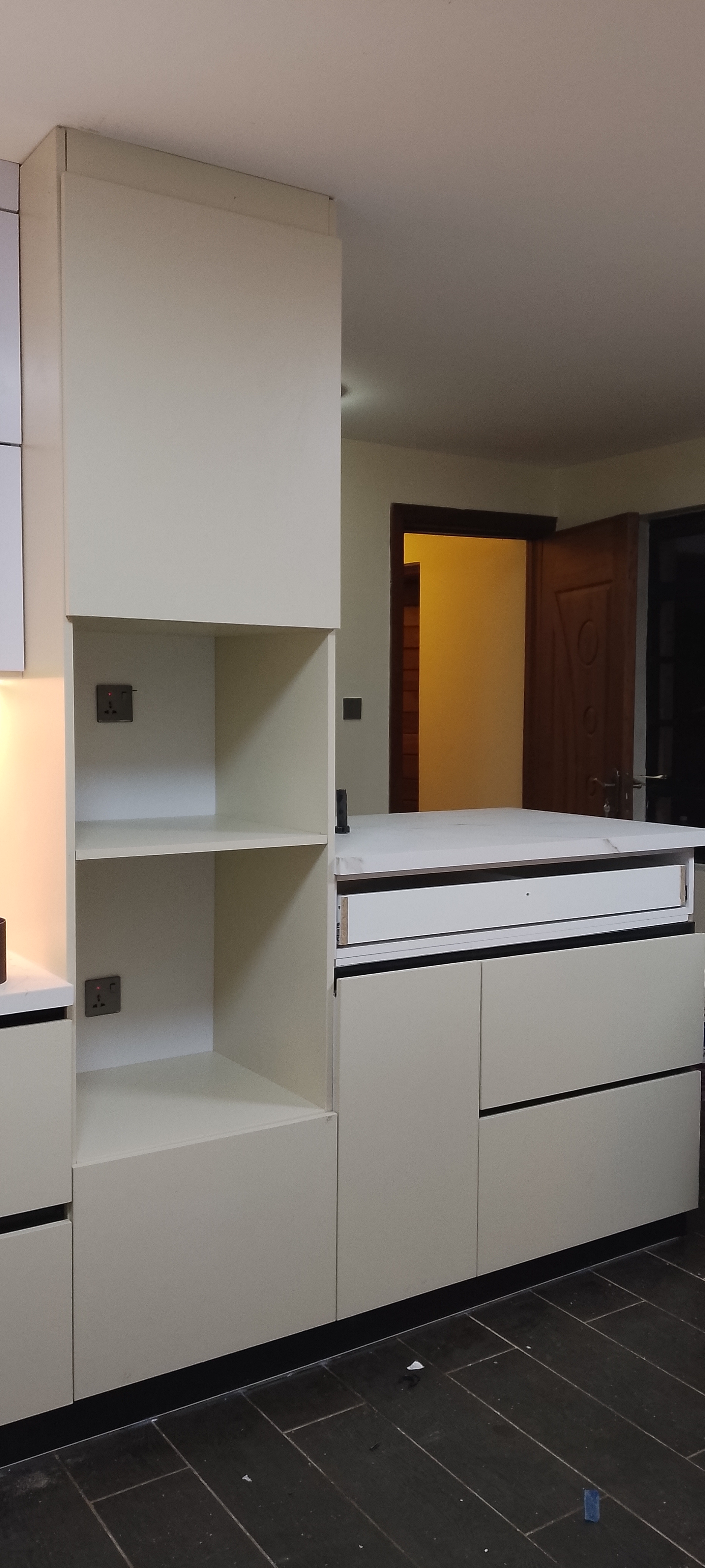 Kitchen cabinet image 10